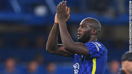 Chelsea&#39;s Belgian striker Romelu Lukaku applauds supporters on the pitch after the UEFA Champions League Group H football match between Chelsea and Zenit St Petersburg at Stamford Bridge in London on September 14, 2021. - Chelsea won the game 1-0. (Photo by DANIEL LEAL-OLIVAS / AFP) (Photo by DANIEL LEAL-OLIVAS/AFP via Getty Images)