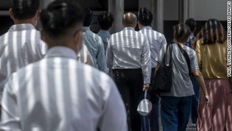 Expatriados em Hong Kong estão prontos para a quarentena.  Cingapura será beneficiada