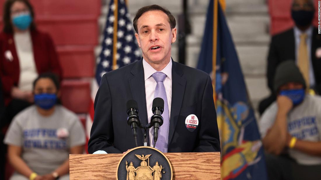 New York health commissioner who gained prominence under Cuomo resigns