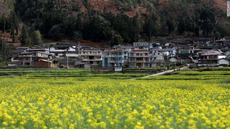 These Chinese villages are paying couples to have more children