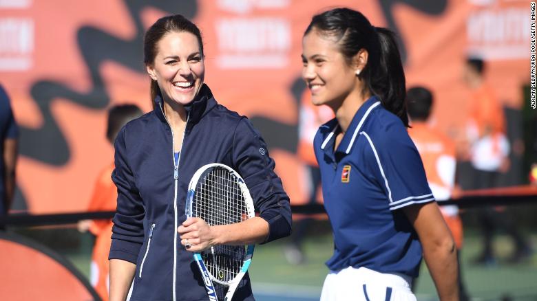 The Duchess of Cambridge plays a game of tennis with Raducanu.
