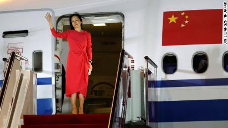 Libéré du Canada, Meng Wanzhou, cadre de Huawei, salué comme un héros à son retour en Chine