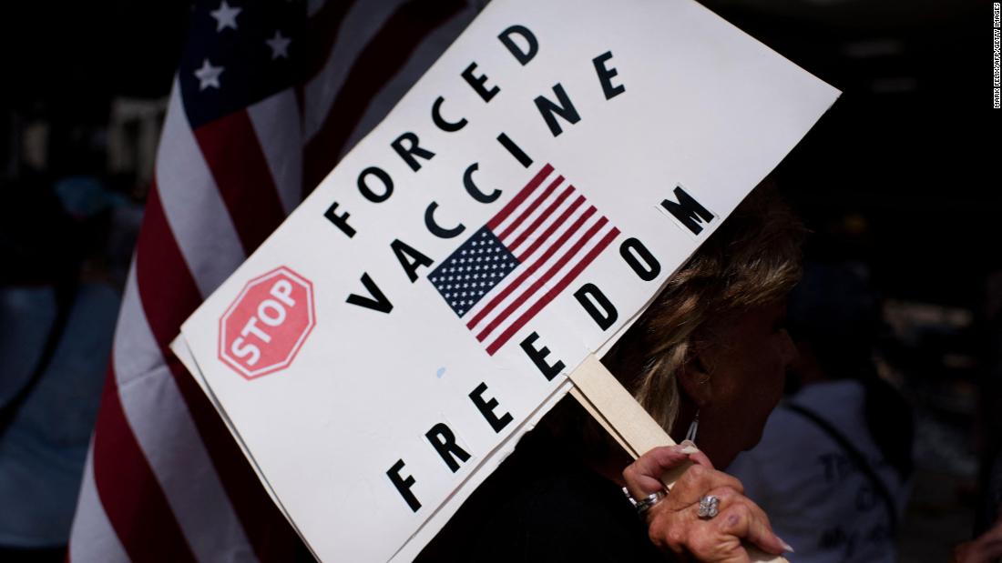 Anti-vaxxers are using the same tactics as cults do to attract followers on social media