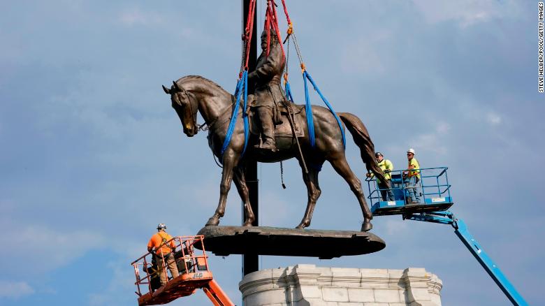 Richmond mayor reacts to removal of Confederate statue 