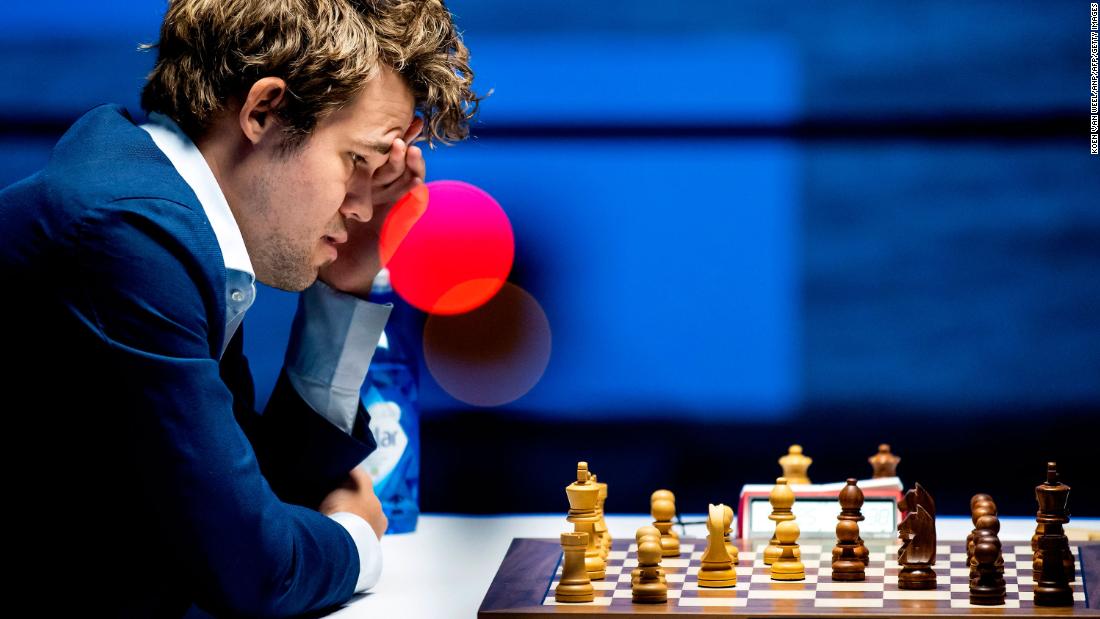 Chess: Magnus Carlsen wins online and will face the new generation at Wijk, Magnus Carlsen