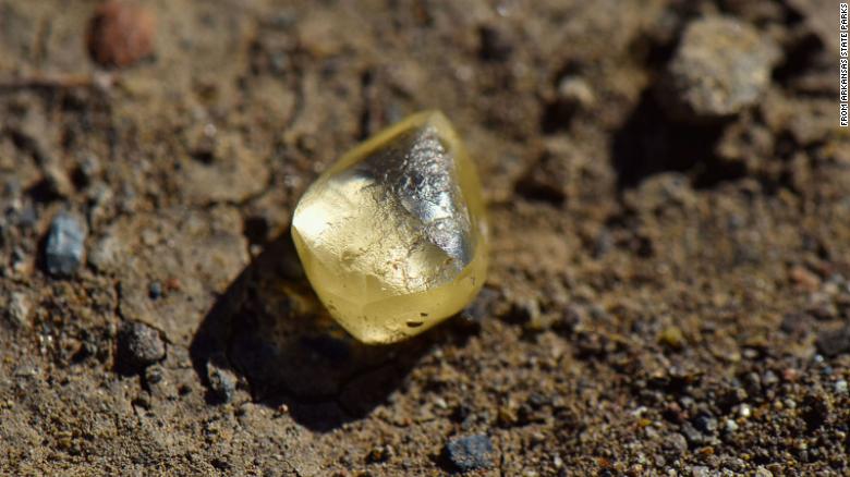 2.2 carat yellow diamond worth