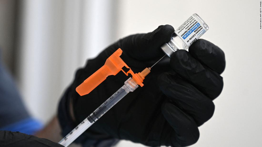 Johnson & Johnson yêu cầu FDA cấp phép liều tăng cường cho vắc xin Covid-19