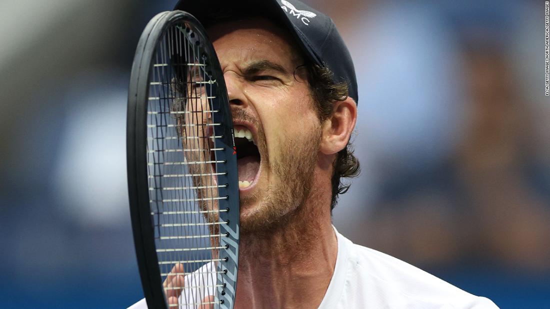 Andy Murray has lost his wedding ring … after his trainers were stolen from under a car