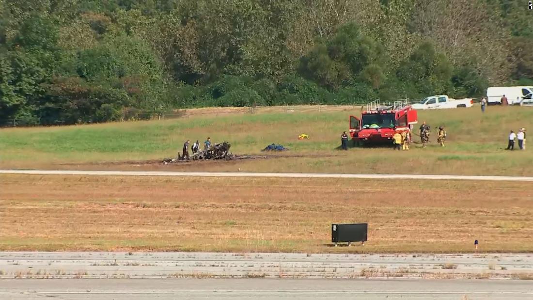 4 people are killed in a plane crash near Atlanta