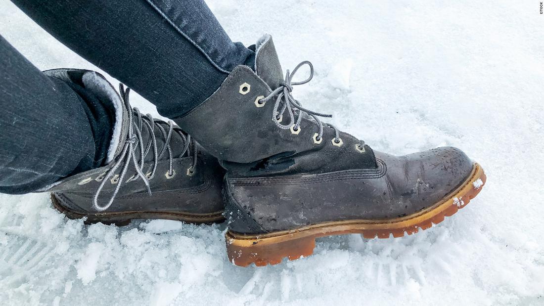 The 16 best winter boots at all price points, according to experts thumbnail