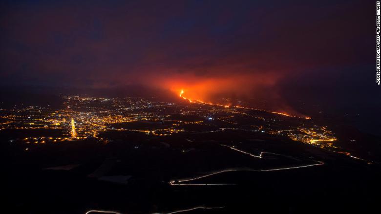 Hundreds more flee as lava spreads on Spain’s La Palma