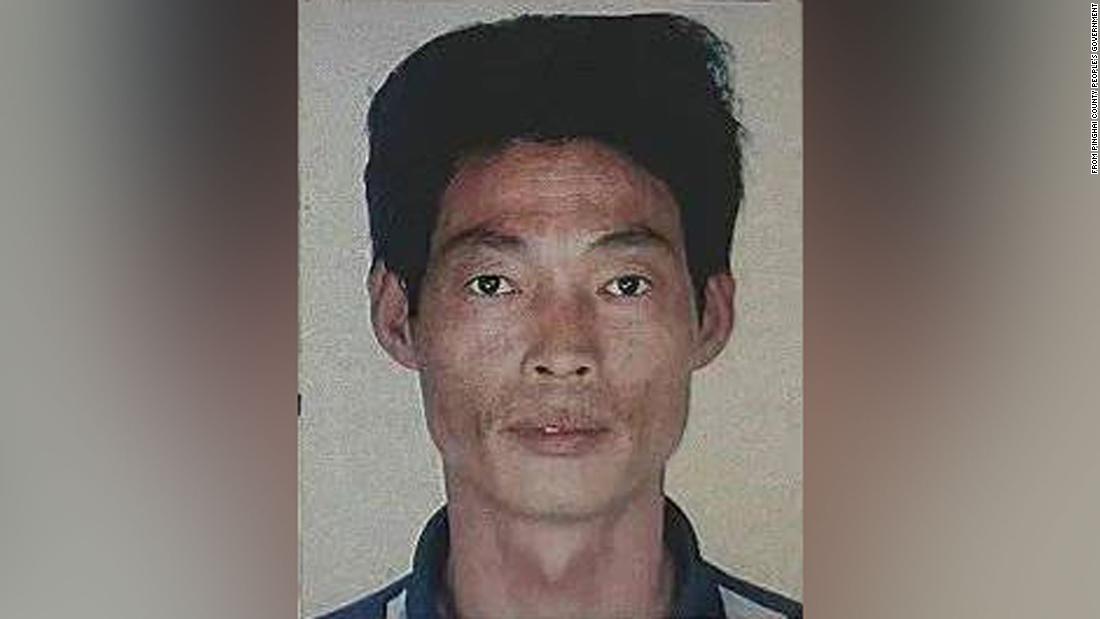 A murder suspect is on the run in Fujian province. Some in China hope he will never be caught