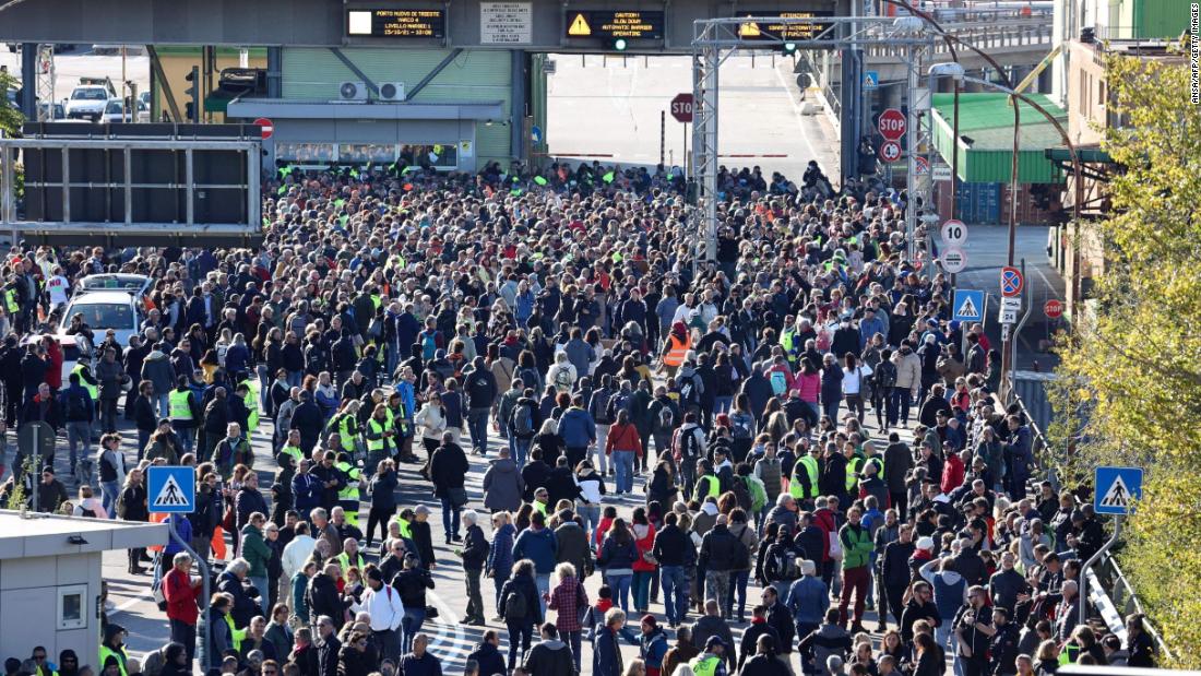 Thousands protest as Italy's Covid pass becomes mandatory for workers