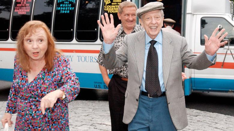 Actors Don Knotts who played the role of Barney Fife, right, along with George Lindsey, who played Goober and Betty Lynn who played Thelma Lou, left, arrive at a reception at the Governor's Mansion in Nashville, Tennessee Wednesday, June 27, 2001.  