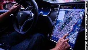 Tesla&#39;s &#39;full self-driving&#39; rolls back its privacy protection of trip videos