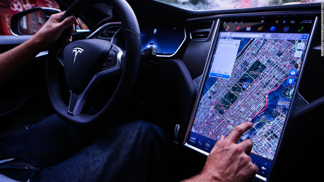 Tesla’s ‘full self-driving’ rolls back its privacy protection of trip videos