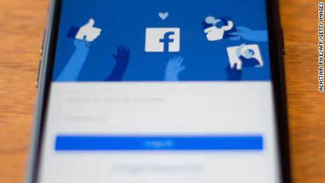 Likes, angry emojis and answers: the math behind Facebook's news feed - and how it turned out