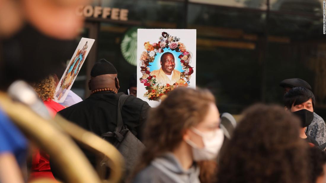 NYPD officers face questions about Eric Garner's death in rare judicial inquiry