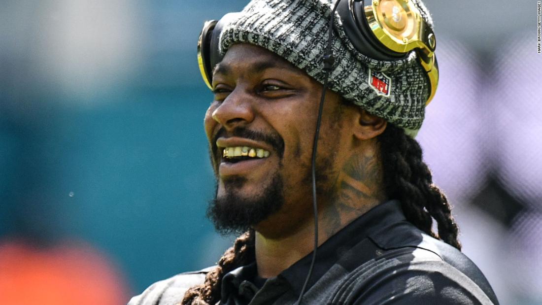 Hennessy shots, expletives and trolling: Marshawn Lynch stars on 'Manningcast' coverage of NFL game