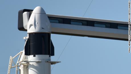 SpaceX repareert het toilet van de Crew Dragon voorafgaand aan de lancering van dit weekend