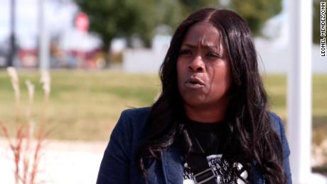 Carmen Bolden Day brought supporters to Peru, Illinois, to push for answers in her son's death.