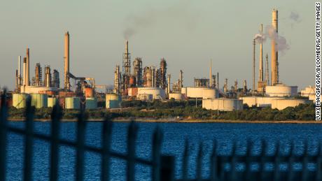 Ejecutivos petroleros testifican sobre desinformación climática