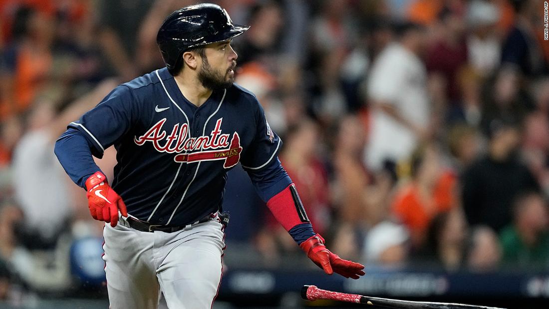 Braves&#39; Travis d&#39;Arnaud watches his home run during the second inning in Game 2.