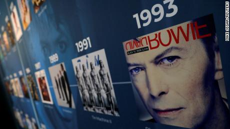New York exhibition celebrates David Bowie&#39;s 75th birth anniversary