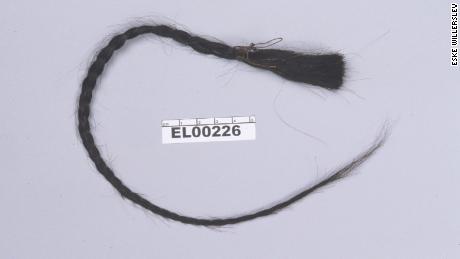 DNA from scalp hair of famed Native American leader Sitting Bull was used to confirm the  relationship with his great-grandson, Ernie Lapointe.