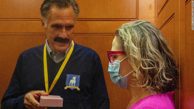 Mitt Romney dresses up as Ted Lasso, has ‘biscuits with the boss’ with Kyrsten Sinema