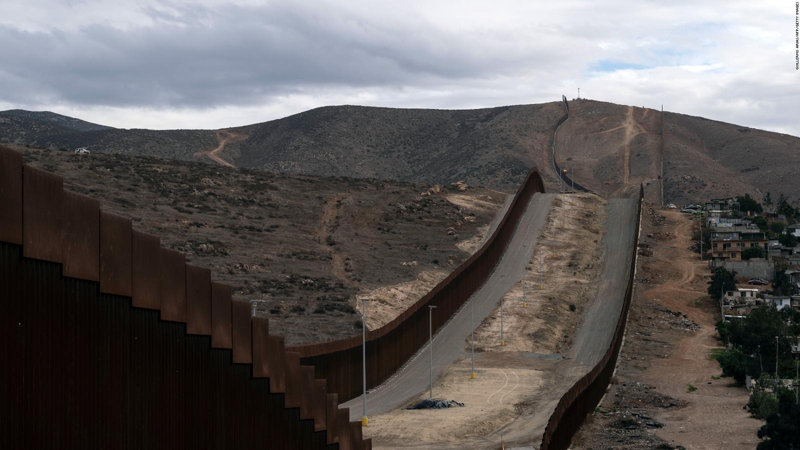 Border Patrol Tallies Record 557 Migrant Deaths On US-Mexico Border In ...