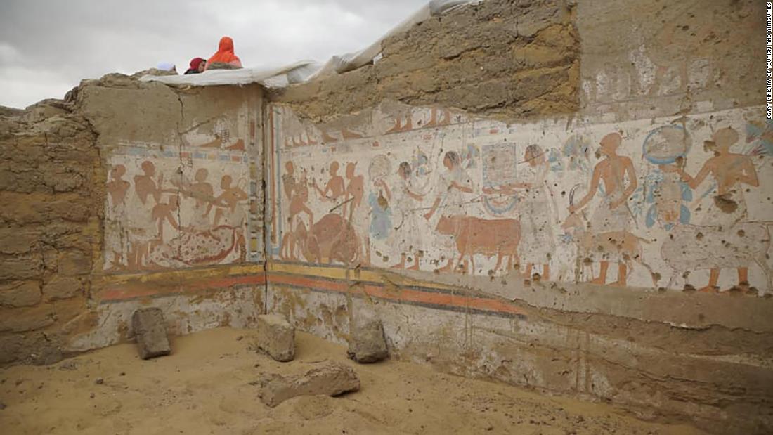 Arkeolog mengungkapkan makam bendahara Ramses II di Mesir