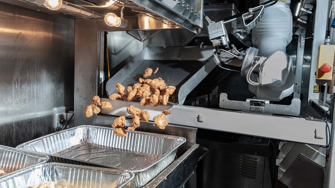 Alumni-founded robotic kitchen cooks up tasty meals