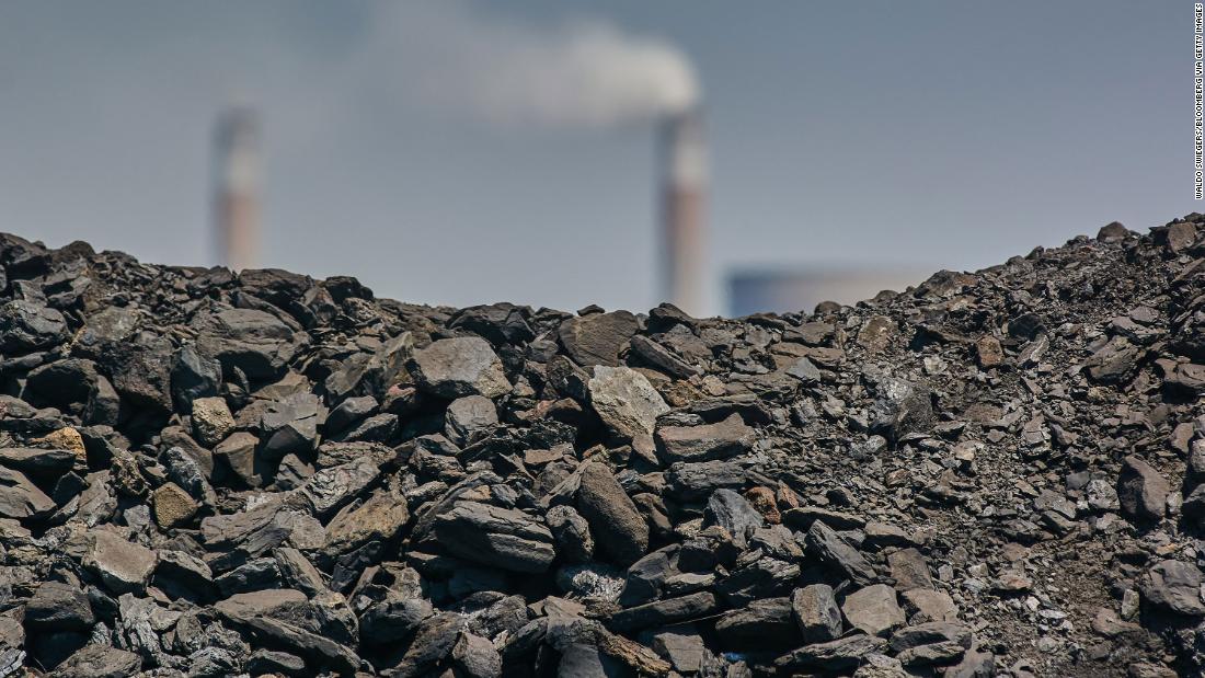 AS, Inggris, dan UE akan membantu mendanai penghentian penggunaan batu bara Afrika Selatan, menawarkan model bagi negara berkembang