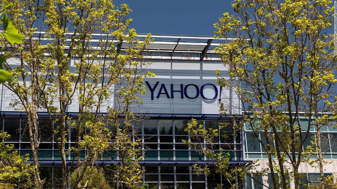 Yahoo pulls out of China for good