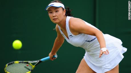 Peng Shuai plays in the 2012 Wimbledon Championships.