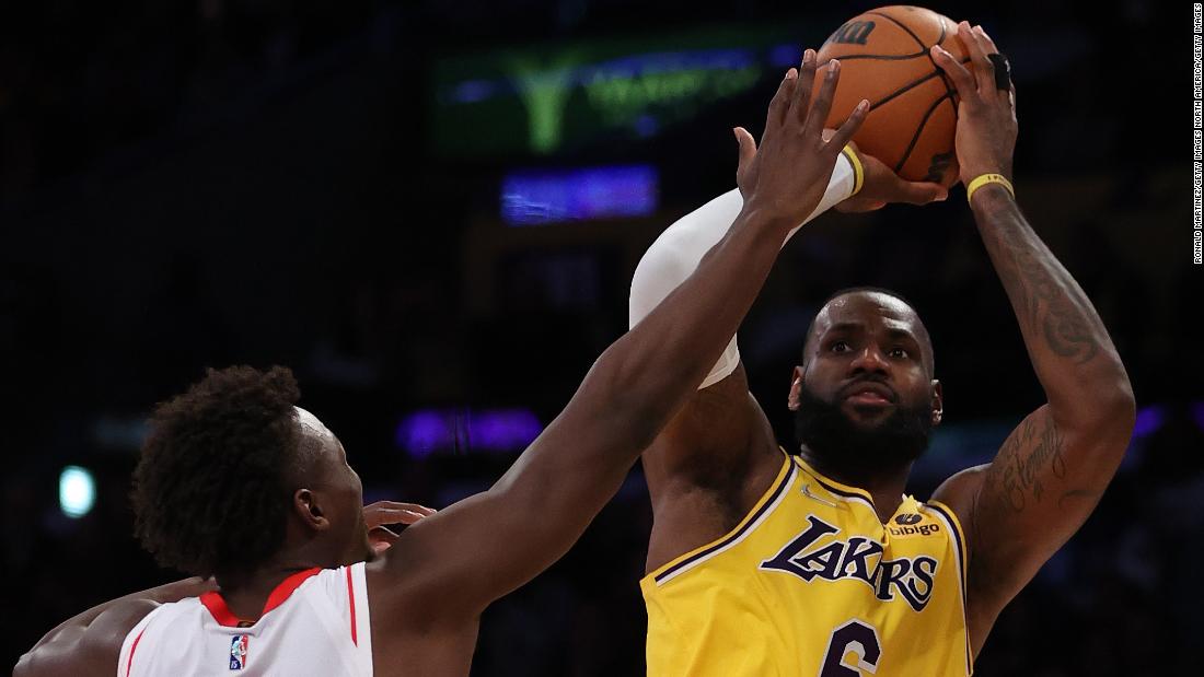 Lakers vs Rockets: Big Three bersinar saat LA mengalahkan Houston, Chris Paul naik ke posisi ketiga dalam daftar assist sepanjang masa