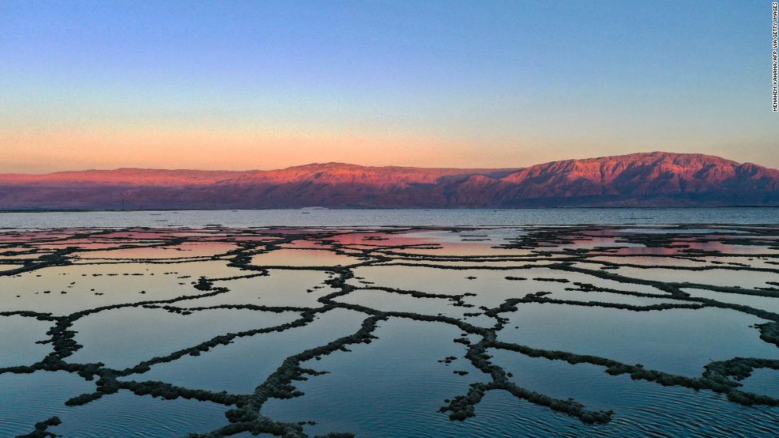 As the Dead Sea shrinks, Jordan fights to win back tourists