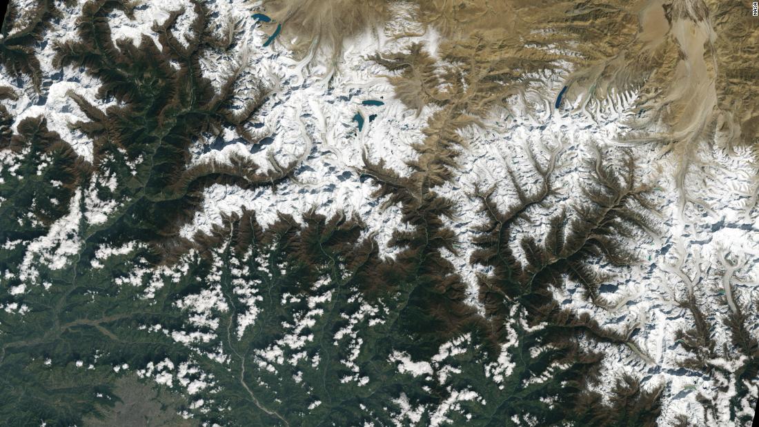 L’immagine satellitare Landsat 9 della NASA traccia i cambiamenti climatici