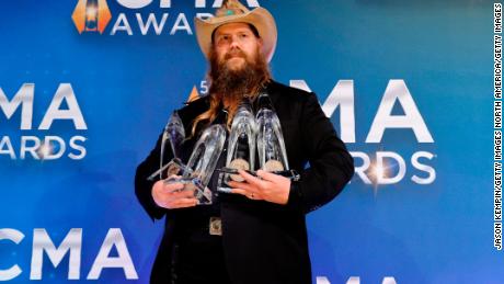 Chris Stapleton takes home six CMA awards