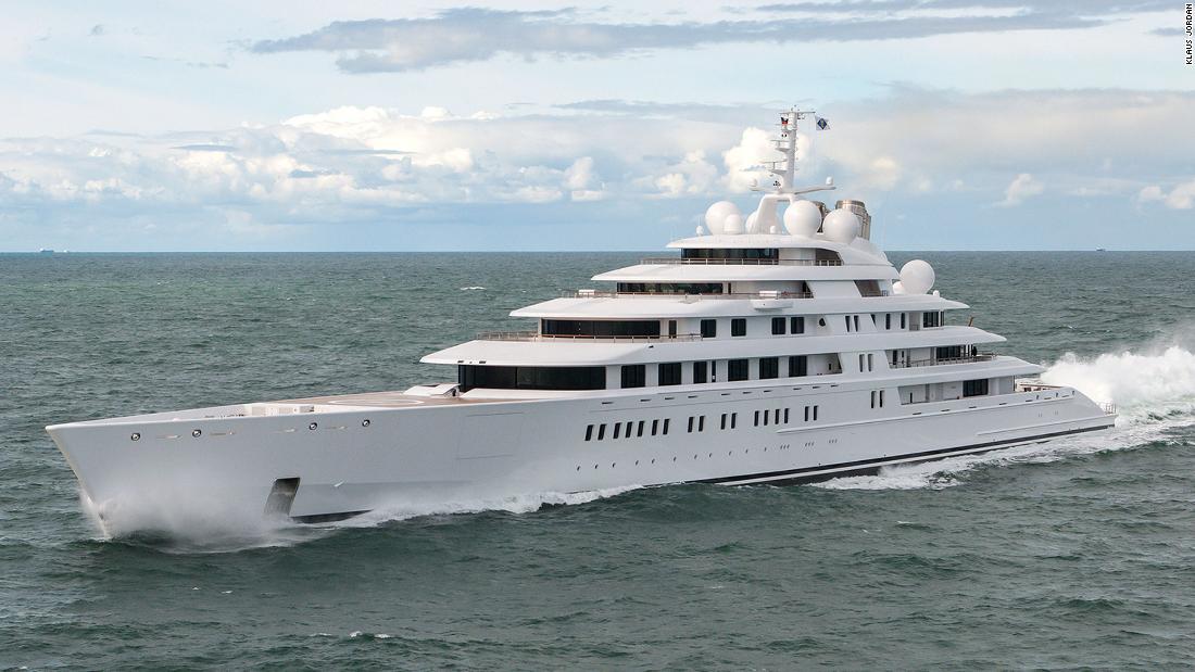 10 of the world's biggest superyachts