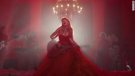 Taylor Swift announces surprising new music video 