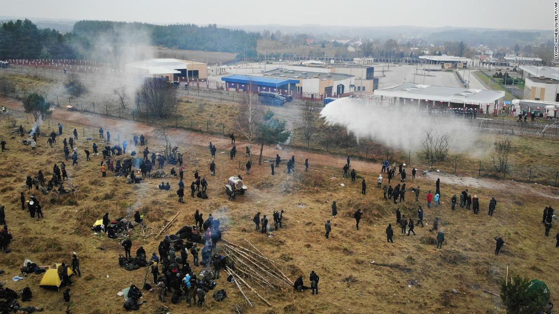 Cnn On Scene As Violence Erupts On Belarus Poland Border Cnn Video 3527