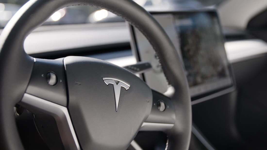 We tried Tesla's 'full self-driving.' Here's what happened
