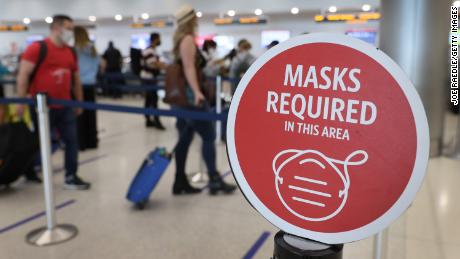 The bite extends the mandate for the transport mask to March