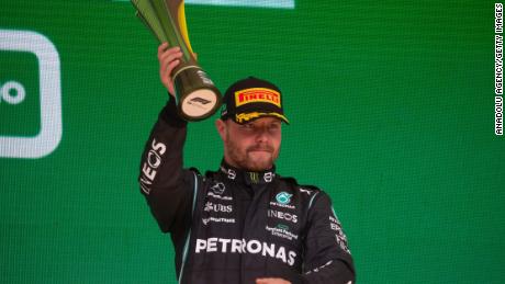 Valtteri Bottas backs teammate Lewis Hamilton to triumph in F1 championship fight