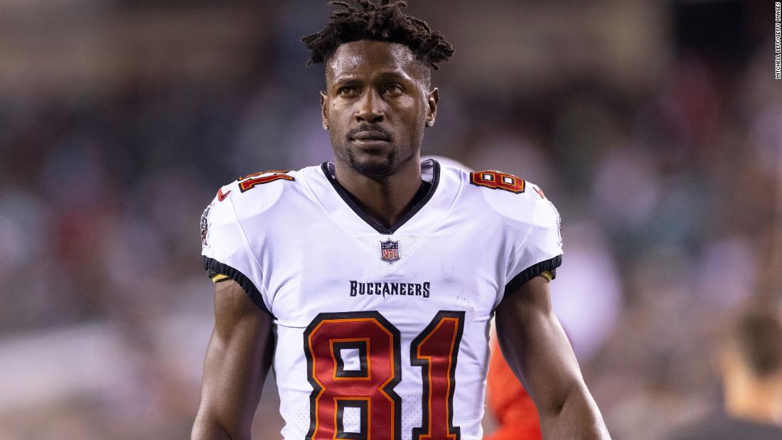 antonio brown nfl says it is reviewing accusations that buccaneers player obtained fake covid 19 vaccination cards cnn