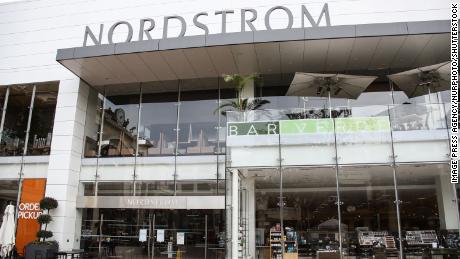 3 people arrested after at least 18 people broke into Nordstrom store in Los Angeles, police say