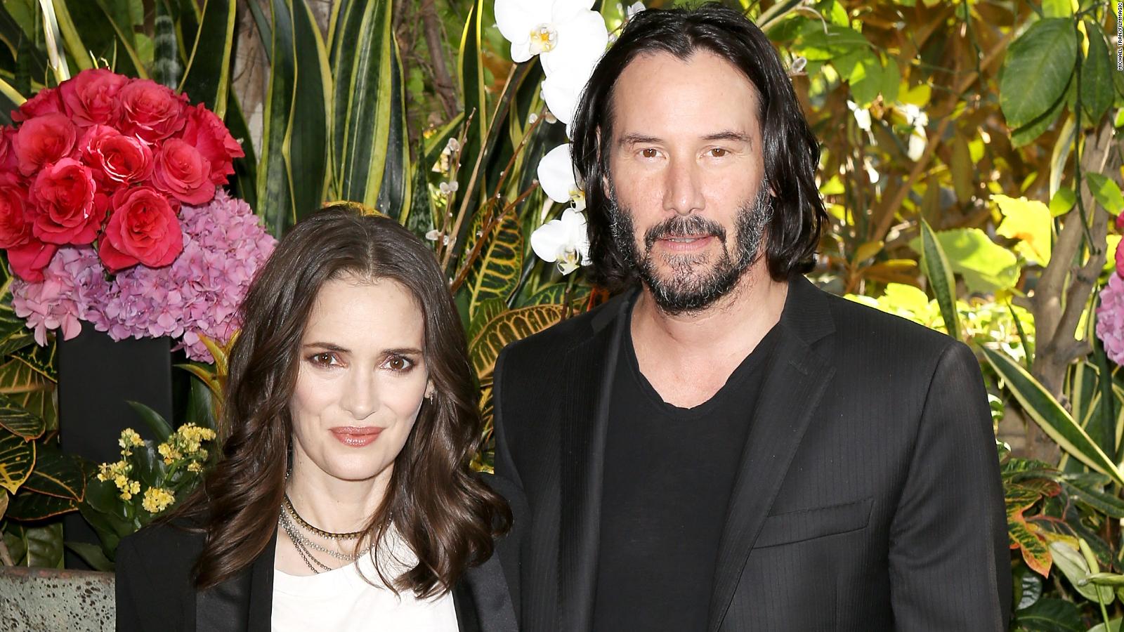 Keanu Reeves Married Under The Eyes Of God To Winona Ryder Cnn 