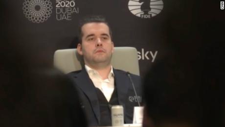 إيان Nefumnyachtchi هو المنافس على تاج Magnus Carlsen في دبي. 